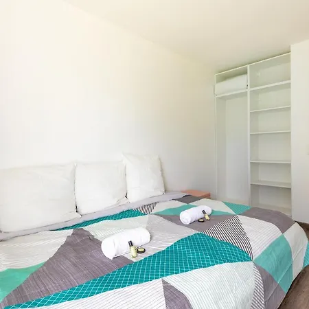 Апартаменты Guestready - Spacious & Bright 2Br Flat In Creteil Parking Included *